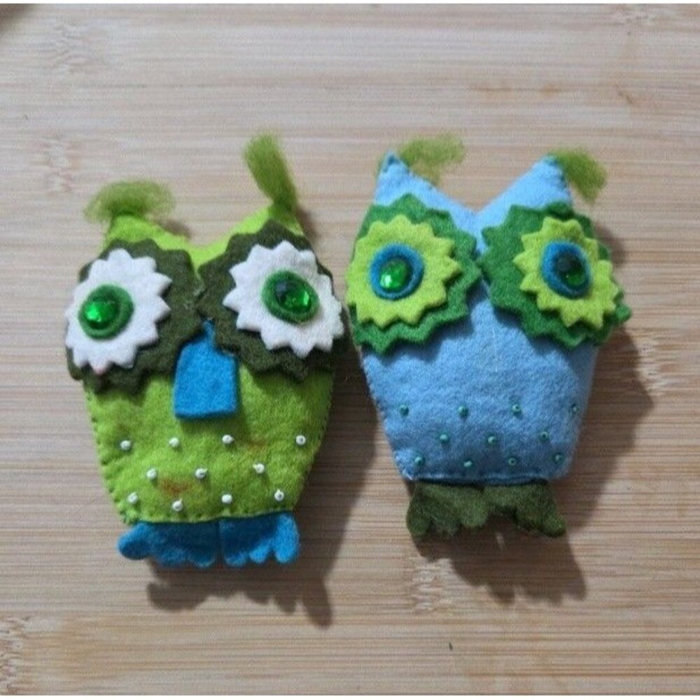 VINTAGE HANDMADE Felt Sequin Bead OWL 4" ORNAMENT CHRISTMAS HOLIDAY